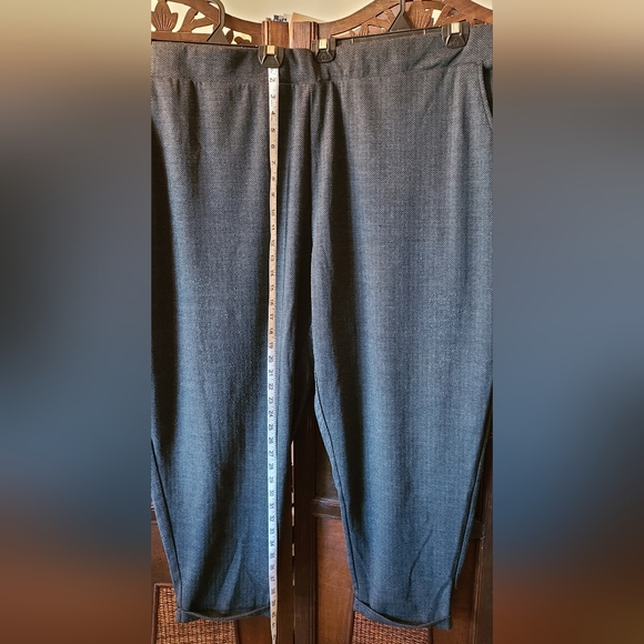 Gray Pants - Picture 6 of 7